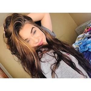 Meet your Posher, Makayla